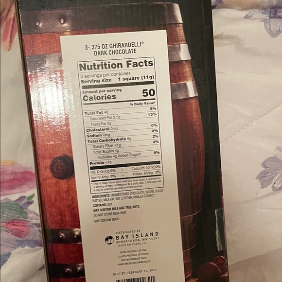 Ardell Pink Ultimate Wine Glass with Chocolates - Picture 2 of 2